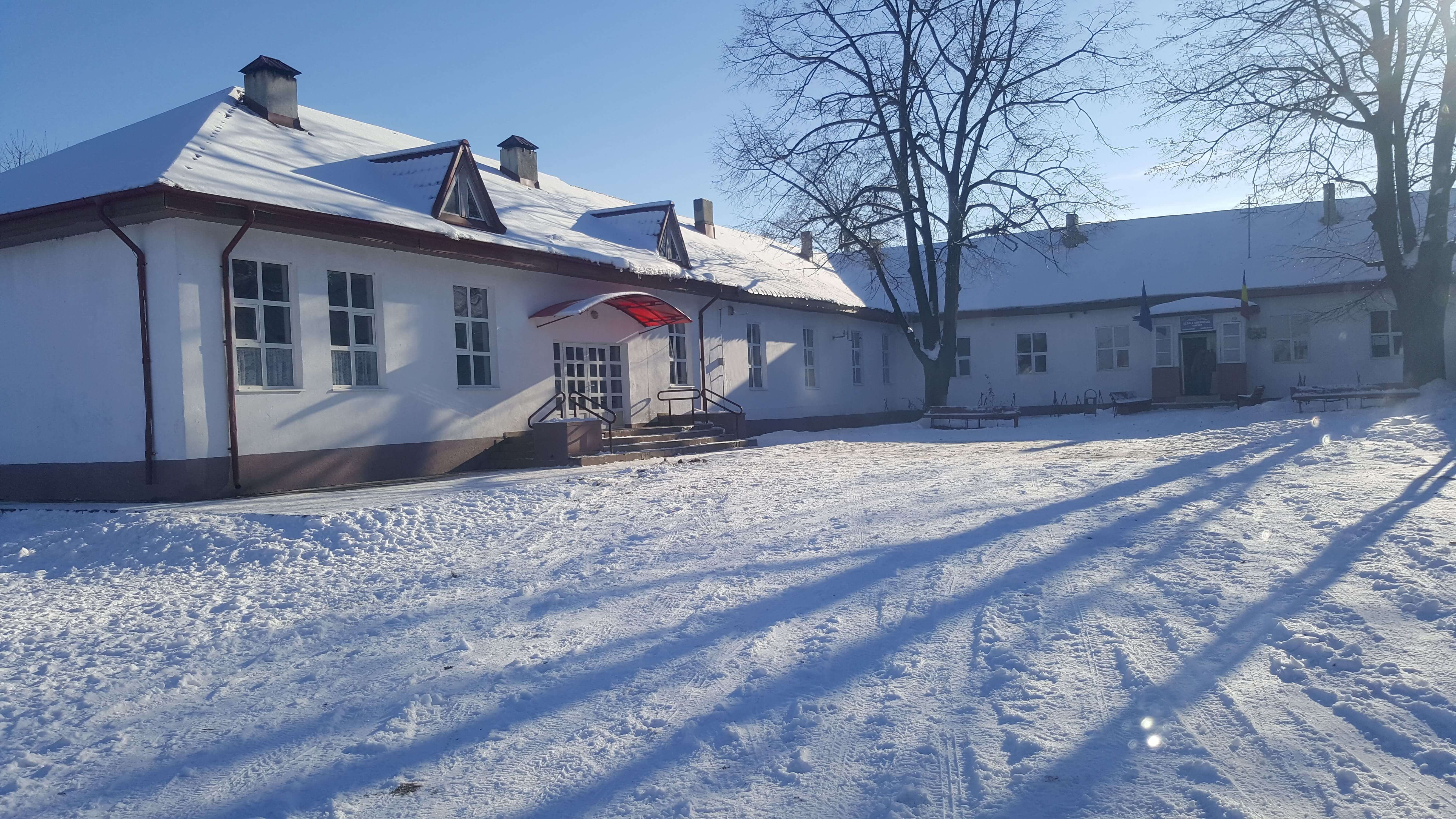 Copii cu cadouri 2018