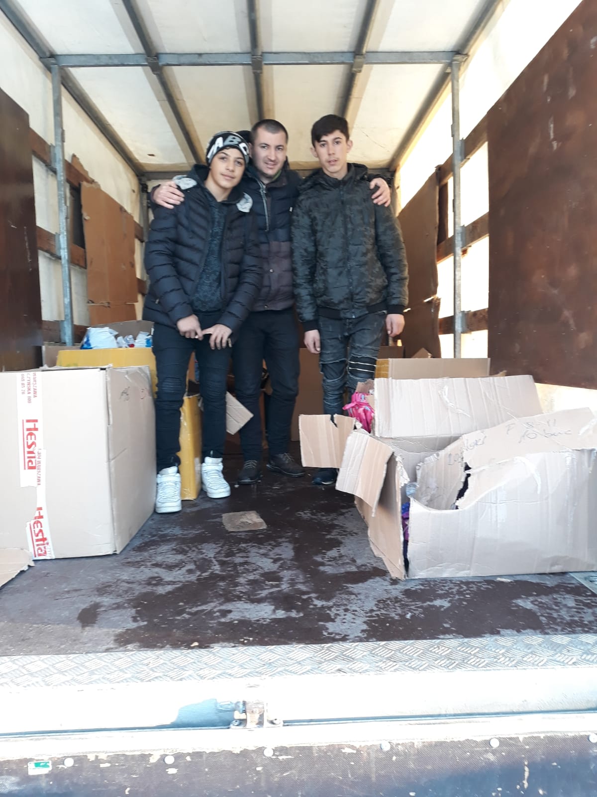 Copii cu cadouri 2018