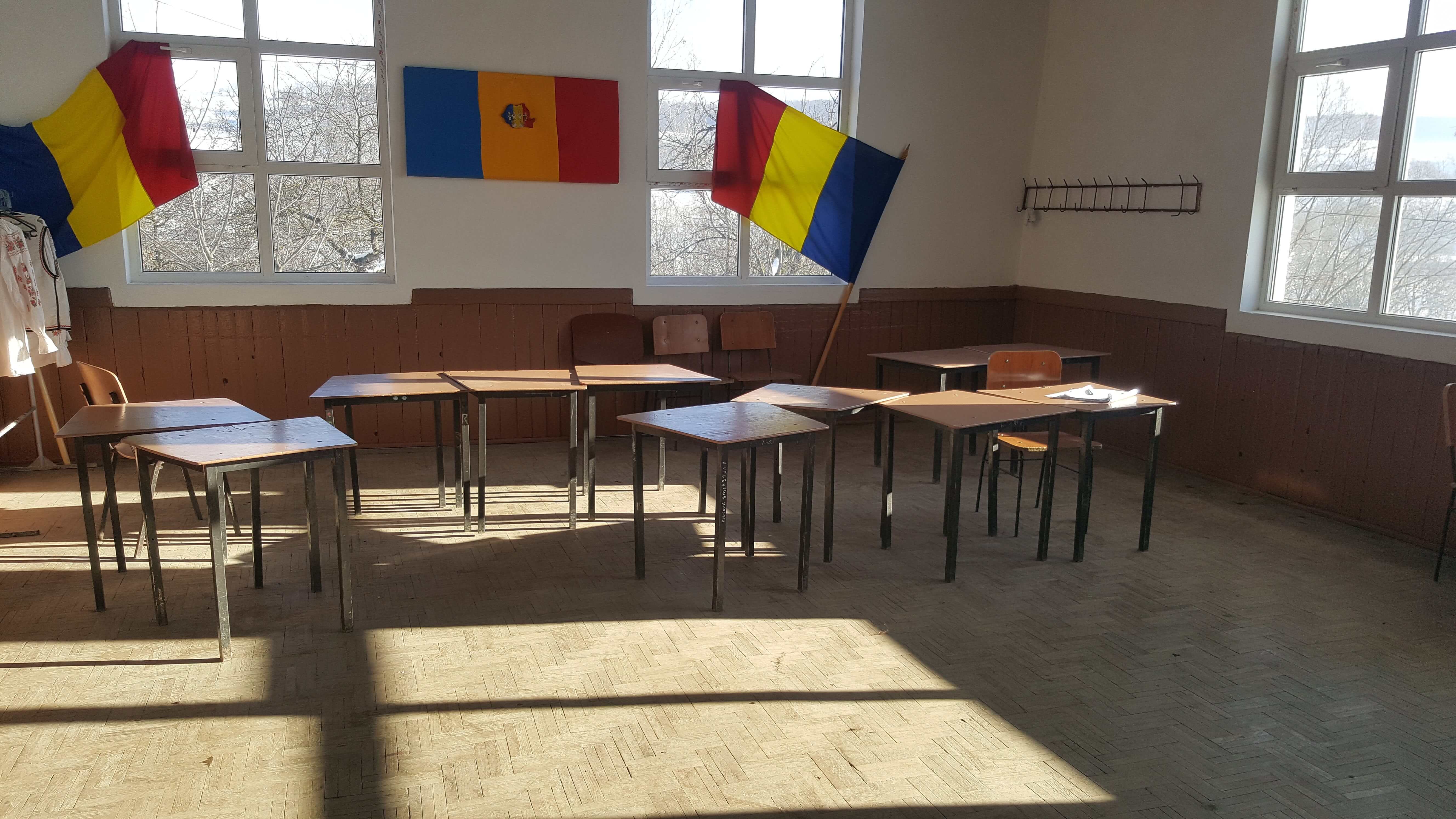 Copii cu cadouri 2018